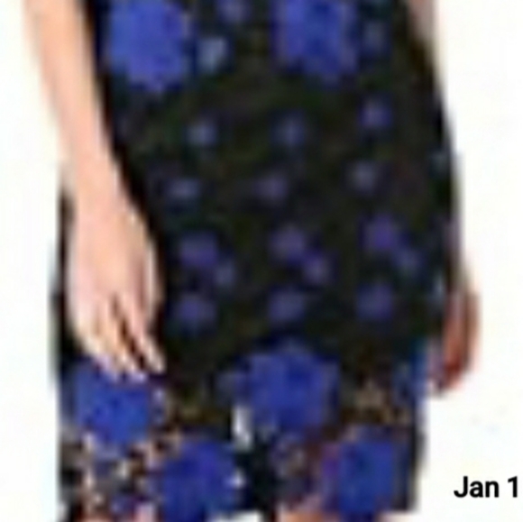 Dress - Picture 1 of 3